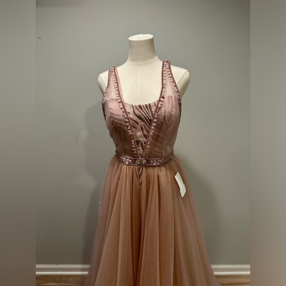 2 in 1! Picture yourself turning heads in this showstopper! NWT sz 6! Gorgeous! - Picture 10 of 10